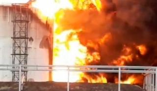 Ρωσία: Πυρκαγιά ξέσπασε σε διυλιστήριο στο Βόλγκογκραντ έπειτα από ουκρανική επίθεση με drone