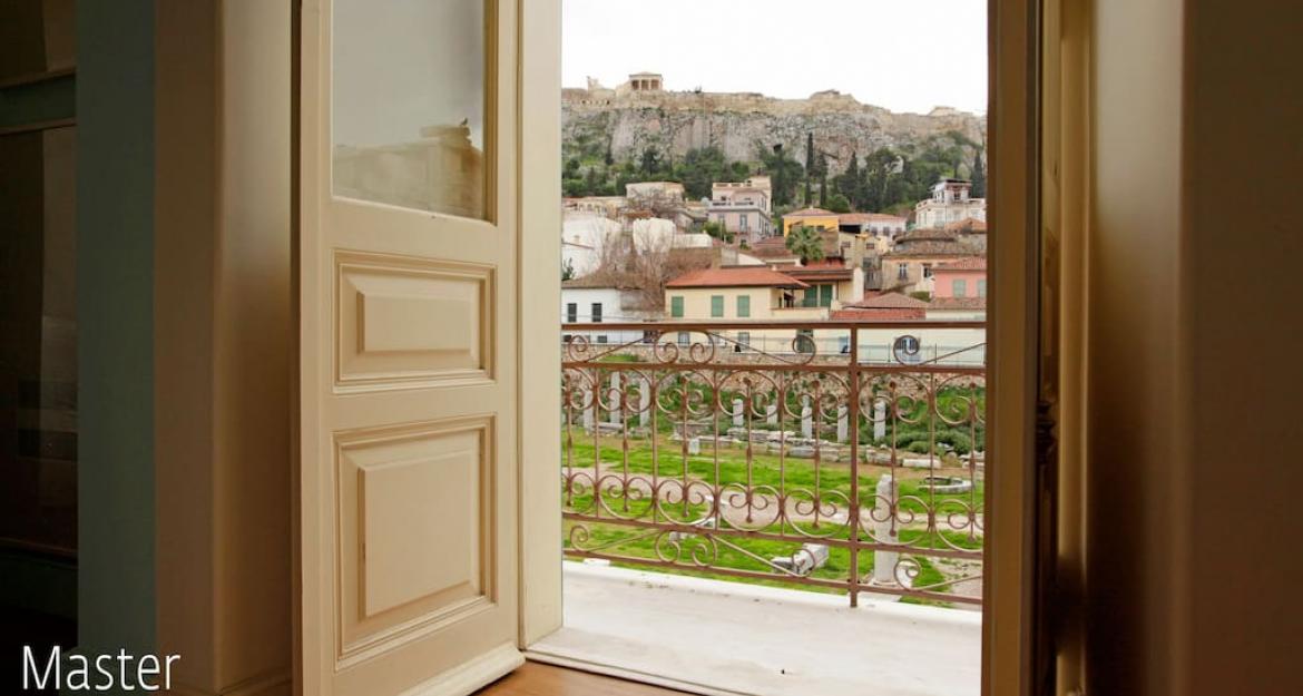 Τα 5+1 πιο ακριβά Αirbnb της Αθήνας (pics)