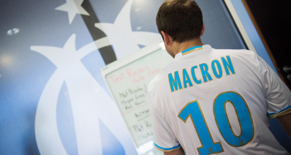 Ποδοσφαιριστής της Μαρσέιγ για μία μέρα o Μακρόν! (pics)