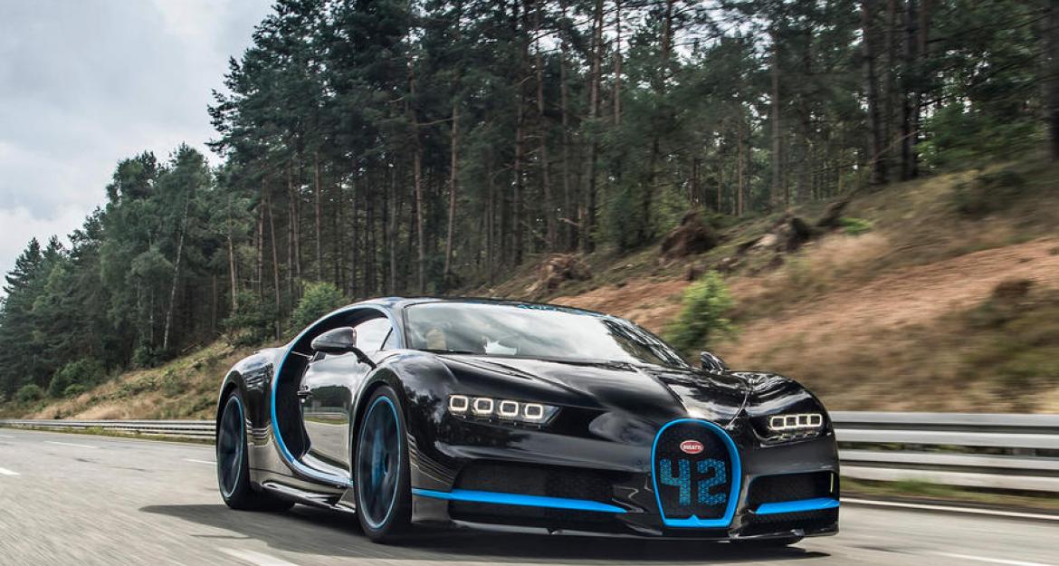 H Bugatti Chiron είναι το πιο γρήγορο αμάξι στον κόσμο (pics)