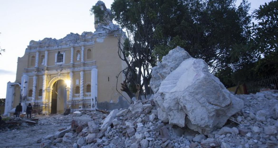 Μεξικό: 251 οι νεκροί από τον σεισμό (pics & vids)