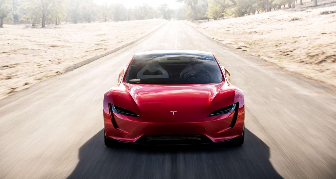 Το νέο Tesla τρομάζει Porsche και Βugatti (pics & vid)