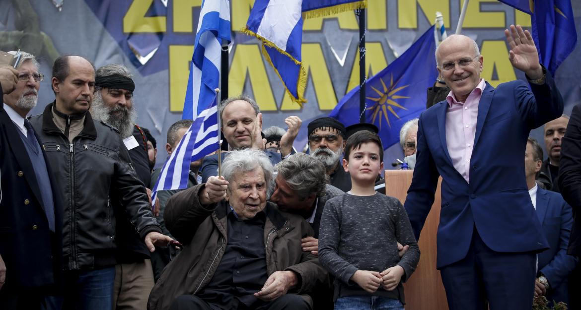 Δημοψήφισμα για το Σκοπιανό προτείνει ο Μίκης Θεοδωράκης 