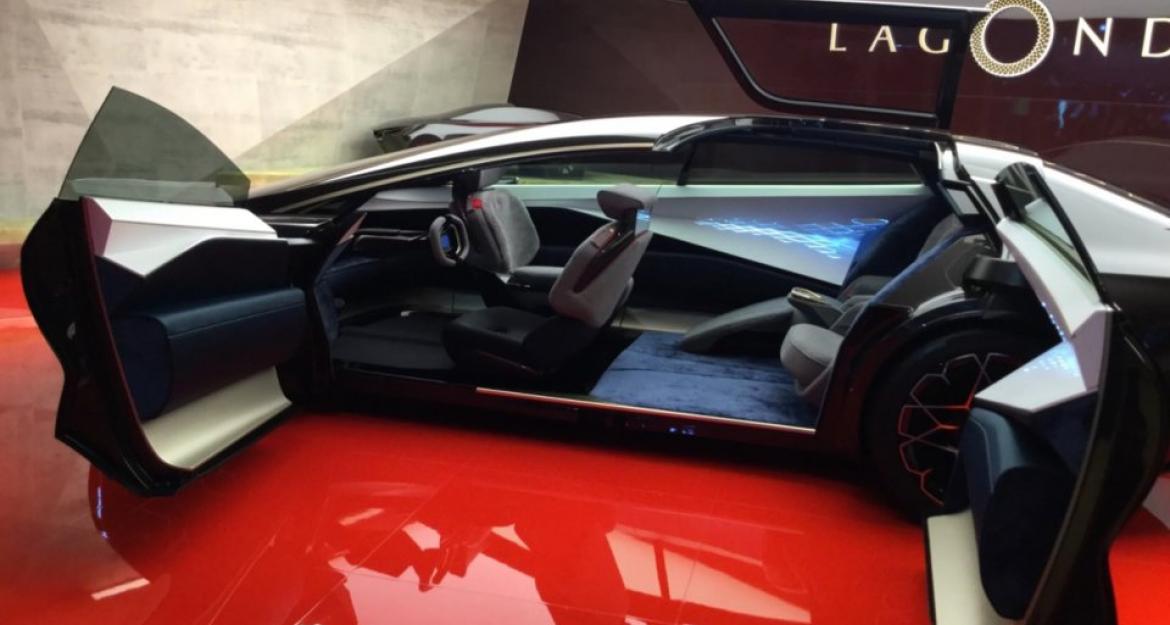 H «διαστημική» Aston Martin μας ταξιδεύει στο μέλλον (pics)