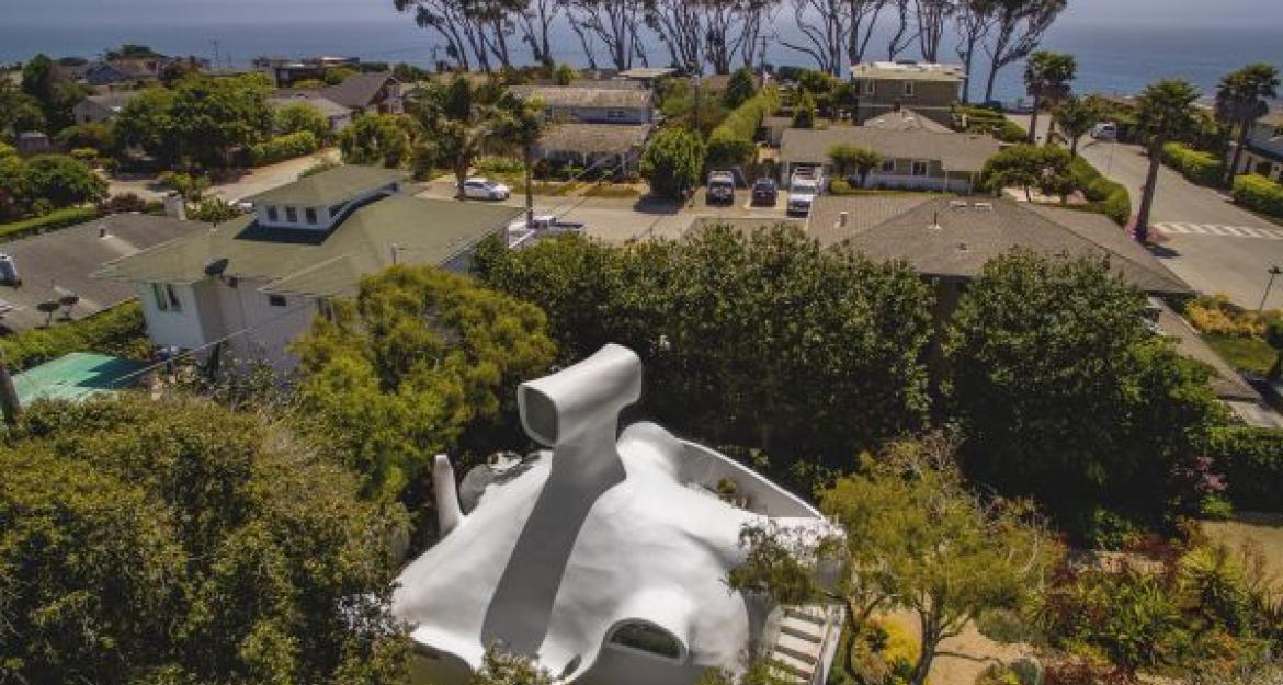 Το διαστημικό σπίτι στην Καλιφόρνια που κοστίζει 1,4 εκατ.