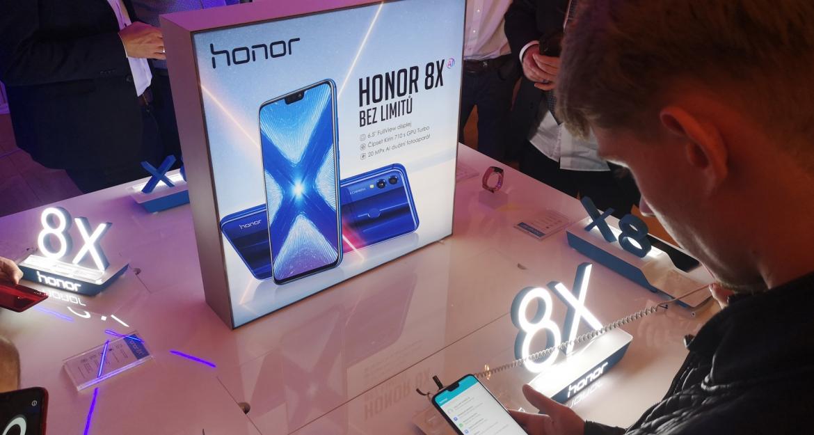 Ήρθε το νέο Honor 8X - Χαρακτηριστικά, τιμή και διαθεσιμότητα στην Ελλάδα (pics)