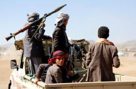 Υεμένη: Οι Χούθι έπληξαν αμερικανικό αντιτορπιλικό και εμπορικό πλοίο στην Ερυθρά Θάλασσα