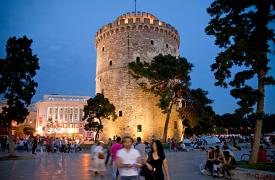 Θεσσαλονίκη: Αποκαθίσταται σταδιακά η ηλεκτροδότηση - Δεκάδες απεγκλωβισμοί από ανελκυστήρες