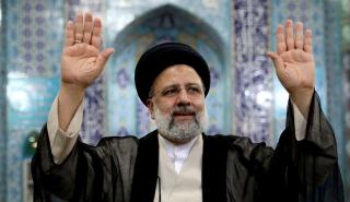 Εμπραχίμ Ραϊσί: Ολονύχτιες έρευνες για τον εντοπισμό του Ιρανού προέδρου μετά τη συντριβή ελικοπτέρου - Οι πρώτες εκτιμήσεις