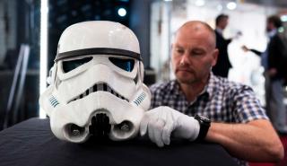 Star Wars: 75.000 δολάρια για ένα κράνος Stormtrooper (pics)