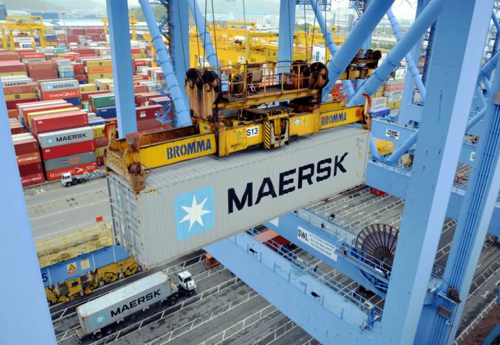Maersk: Ως και 20% η μείωση της δυναμικότητας μεταφοράς container μεταξύ Ευρώπης - Ασίας λόγω Ερυθράς Θάλασσας