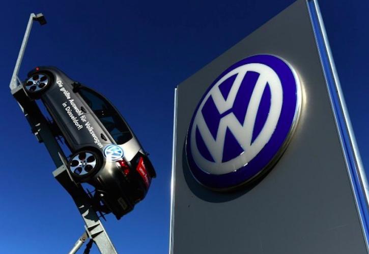 Δύσκολη χρονιά για Volkswagen και Deutsche Bank