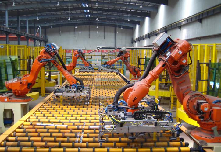Τα ρομπότ «κόβουν» 5 εκατ. θέσεις εργασίας