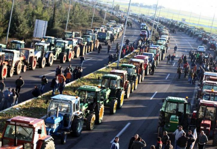 Αγρότες Νίκαιας: Δεν φεύγουμε από την Αθήνα με άδεια χέρια