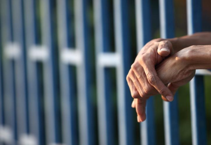 Στη Βουλή το νομοσχέδιο για την απεξάρτηση κρατουμένων