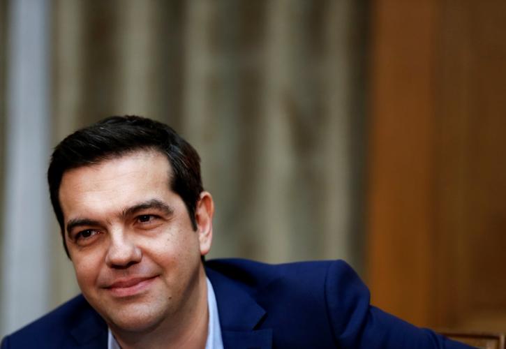 NZZ: Ο Τσίπρας μετασχηματίζει τον ΣΥΡΙΖΑ σε κόμμα εξουσίας