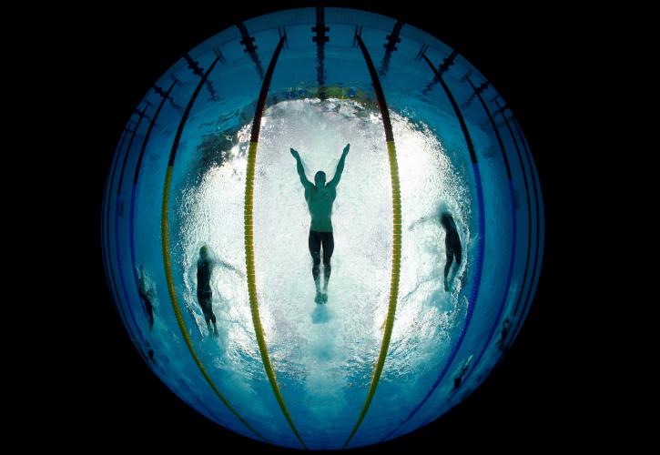 Τα ρεκόρ στις ολυμπιακές πισίνες «μπάζουν νερά»
