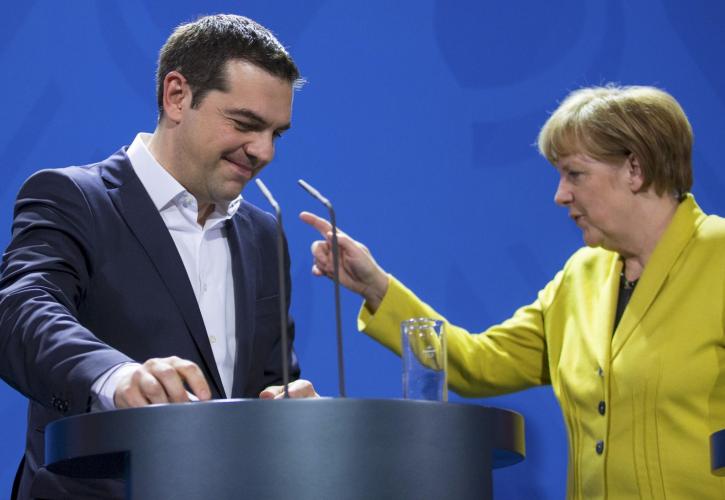 Μαξίμου: Η Merkel δεν ήταν σκληρή με τον Τσίπρα στη Βιέννη