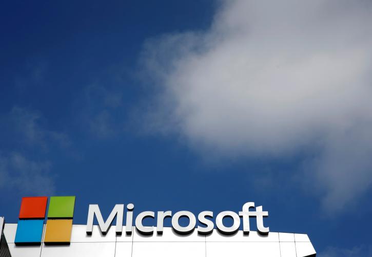 Στα ύψη η μετοχή της Microsoft