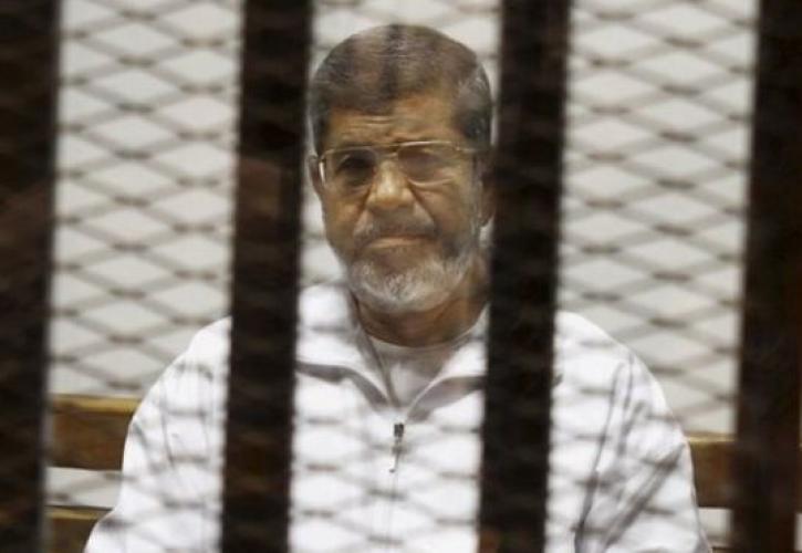 Αίγυπτος: Επικυρώθηκε 20ετής ποινή κάθειρξης στον Morsi