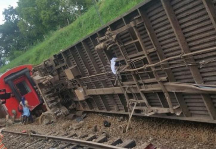 Καμερούν: Τουλάχιστον 53 νεκροί από τον εκτροχιασμό τρένου