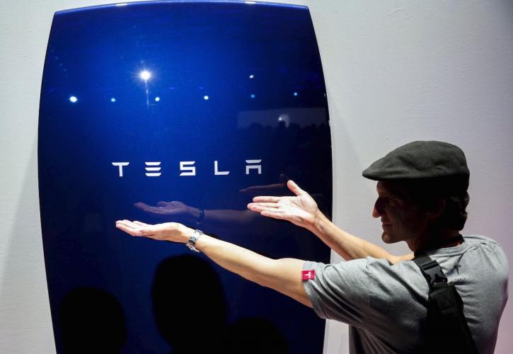 Nέο προϊόν έκπληξη ετοιμάζει η Tesla