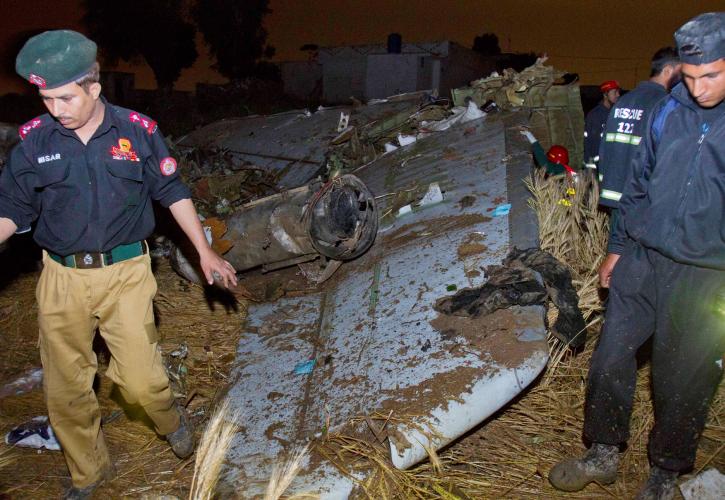 Πακιστάν: Αεροπορική τραγωδία με 48 νεκρούς    