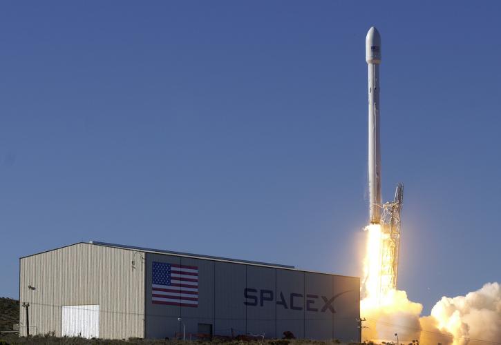 Επιτυχής η εκτόξευση του πυραύλου Falcon 9 της SpaceX