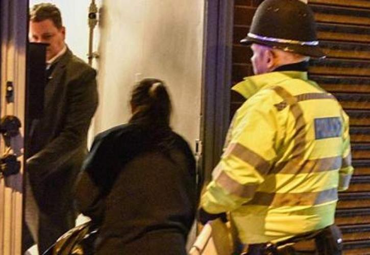 Έφοδος της βρετανικής αστυνομίας σε κατοικία στο Μπέρμιγχαμ