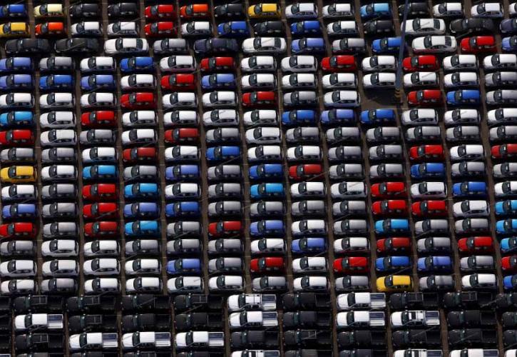 Πτώση 73% στην αγορά νέων επιβατικών αυτοκινήτων το 2004 - 2016