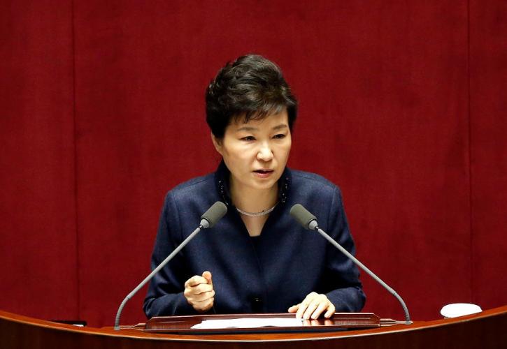Νότια Κορέα: Ένταλμα σύλληψης της προέδρου Παρκ Γκέουν-χιε