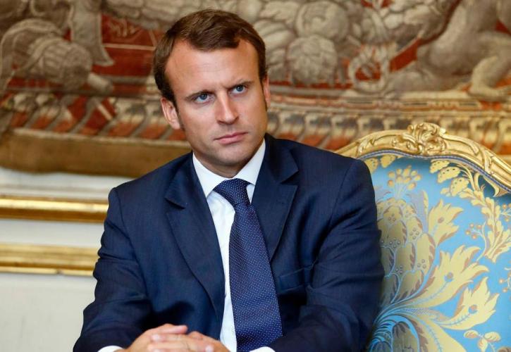 Γαλλία: Δημοσκόπηση δείχνει νίκη του Μακρόν