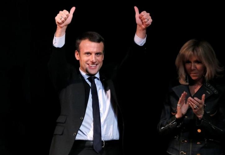 Γαλλικές εκλογές: Νίκη Μακρόν με 64% δείχνει νέα δημοσκόπηση