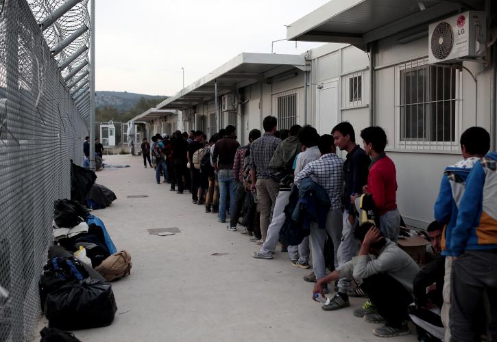 Ξεκίνησε ενημέρωση των προσφύγων στο Ελληνικό