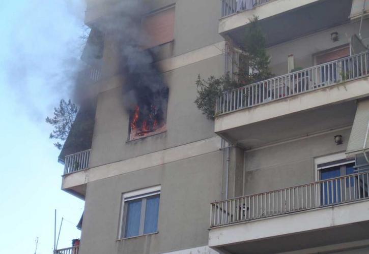 Υπό έλεγχο η πυρκαγιά σε ακατοίκητο οίκημα στο Μοναστηράκι