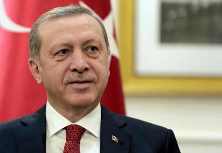 Ερντογάν: «Δεν πιστεύουμε όσους έδωσαν όπλα σε τρομοκράτες»