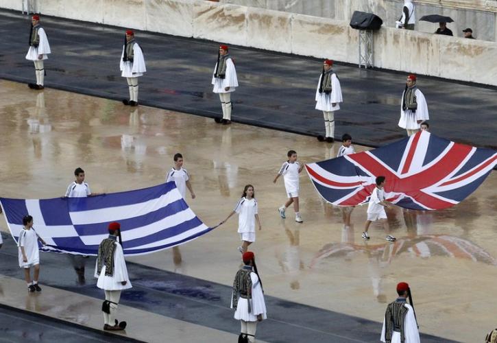 Η Ελλάδα δίνει μαθήματα στη Βρετανία για το Brexit