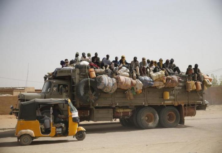Δεκάδες νεκροί Αφρικανοί μετανάστες στην έρημο Σαχάρα