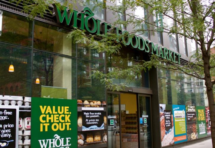 H Amazon εξαγόρασε την Whole Foods Market έναντι 13,7 δισ. δολαρίων