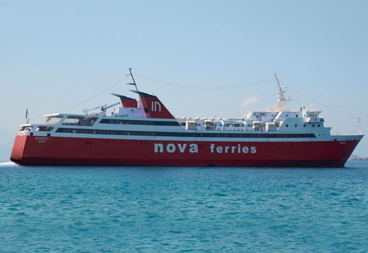 Σύγκρουση πλοίων στην Αίγινα: Με το «Φοίβος» προωθήθηκαν στον Πειραιά 399 επιβάτες