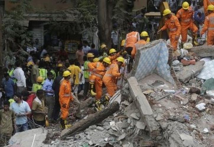 Νεκροί από κατάρρευση κτιρίου στην Ινδία