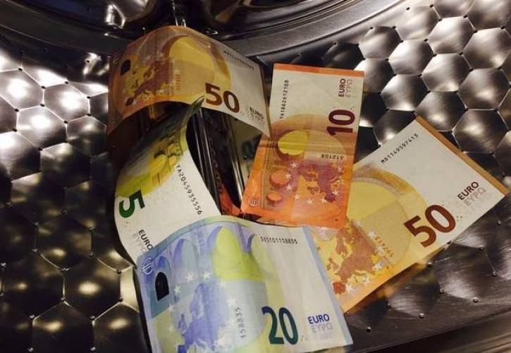 Εκατοντάδες οφειλέτες του Δημoσίου ελέγχονται για «ξέπλυμα» χρήματος