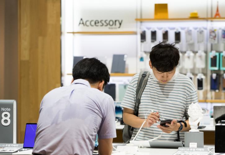 Νέο γιγαντιαίο κατάστημα στο Λονδίνο ανοίγει η Samsung