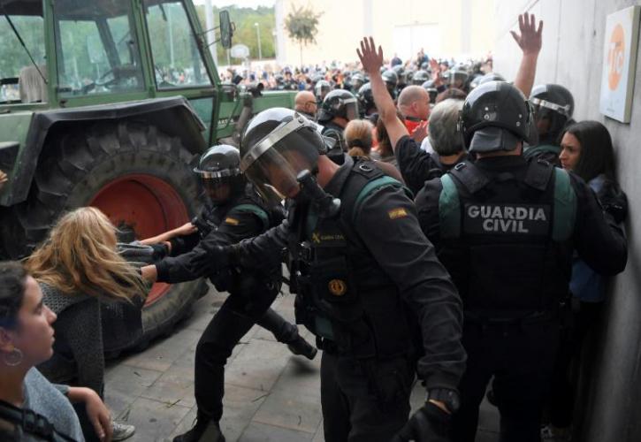 «Πλαστές» οι φωτογραφίες της κασταστολής στην Καταλονία