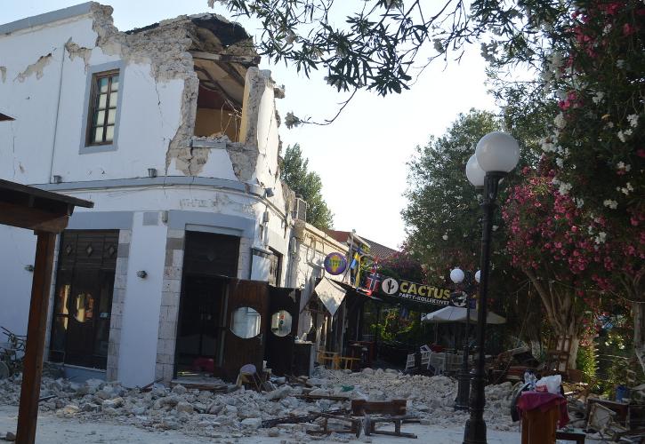 Νεκροί και υλικές ζημιές από τον σεισμό 6,5 Ρίχτερ στη Κω (pics, vids)