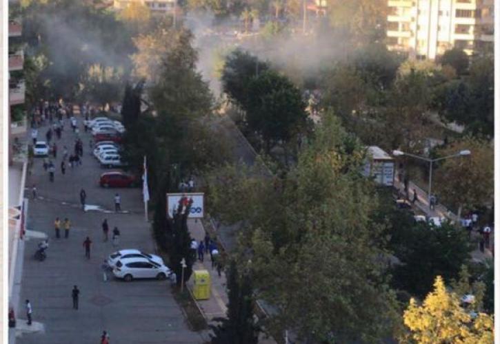 Δώδεκα τραυματίες από βομβιστική επίθεση στην Τουρκία (pics & vid)