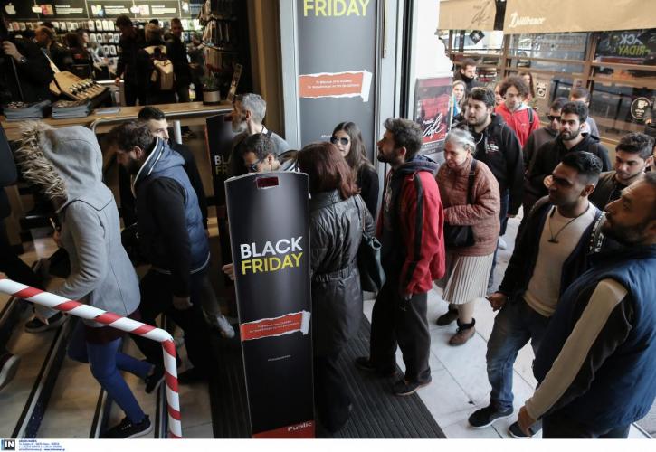 H Black Friday γέμισε τα καταστήματα (pics&vid) 