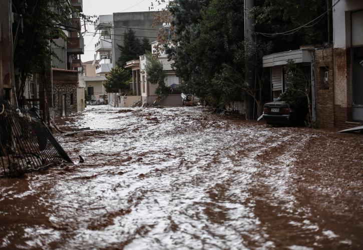 Ο τροπικός κυκλώνας «Ζήνωνας» σαρώνει την Ελλάδα