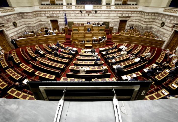 Αναδρομικά 15 εκατ. ευρώ για 100 πρώην βουλευτές