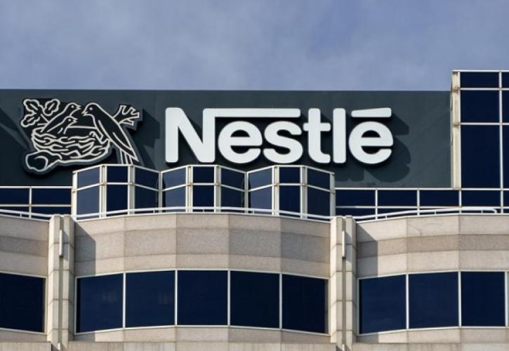 Περικοπές σε... τόνους ζάχαρης σχεδιάζει η Nestlé